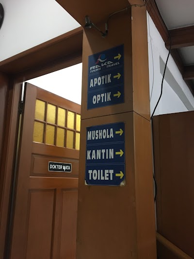 Photos of Dr. Taufik Boesoeri