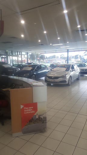 Mantello Holden Roxburgh Park - Thumbnail