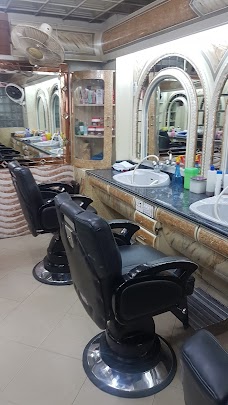 Bali’s Hair Salon karachi