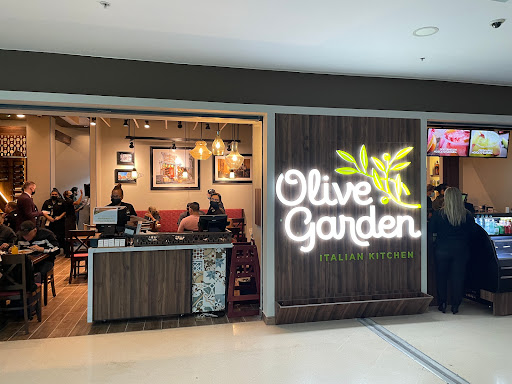 Olive Garden • Terminal 1