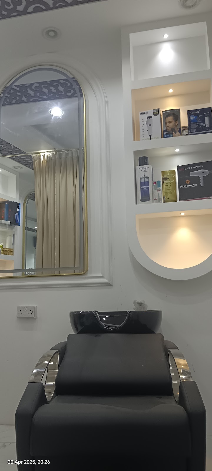 Wadi shams Saloon - صورة 2