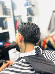 Photo n°1 de PaNaMa Coiffure à Calais (Salon de coiffure)