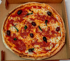 Photo n°20 de Le Due Sicilie - Food truck - Place du marché Chaville à Chaville (Pizzas à emporter)