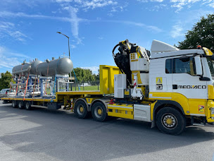 Photo n°1 de Mediaco Bretagne Manutention à Lanester (Société de transport routier)