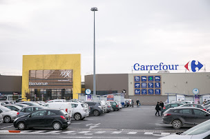 Photo n°5 de Carrefour Location à Port-de-Bouc (Agence de location de fourgonnettes)