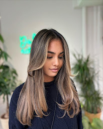 Photo n°28 de Pama salon - Coiffeur Paris 17 à Paris (Salon de coiffure)