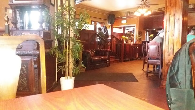 O’Shea’s Merchant Dublin