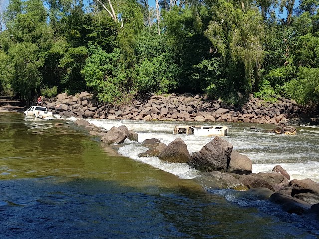 Cahills Crossing
