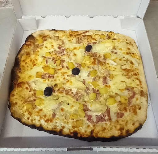 Photo 2 - Pizza Lina