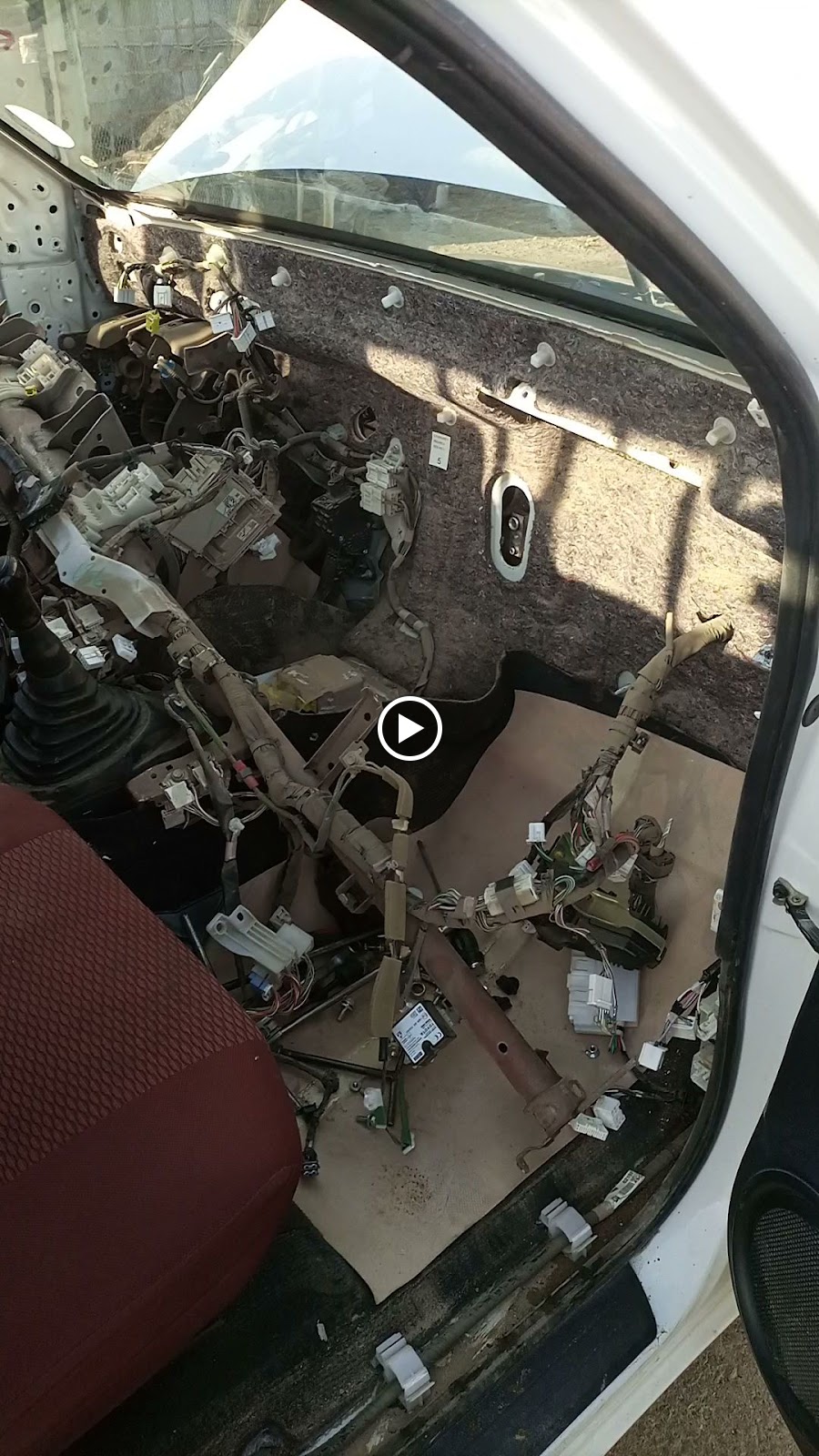 First star workshop Auto electrician AC repairing gas filling repair self alternator door Lock fitting - صورة 3