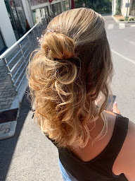 Photo n°12 de SLIM Coiffure/CINELYS, coloration végétale Salon de coiffure à Manosque à Manosque (Salon de coiffure)