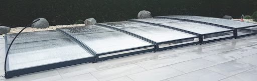 Photo de France abris piscine à Sury-le-Comtal (42450)