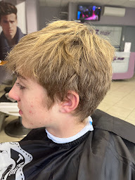 Photo n°17 de TMZ Coiffure à Strasbourg (Salon de coiffure)