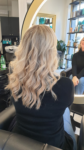 Studio Adriana Hair and Beauty Gallery - Italy