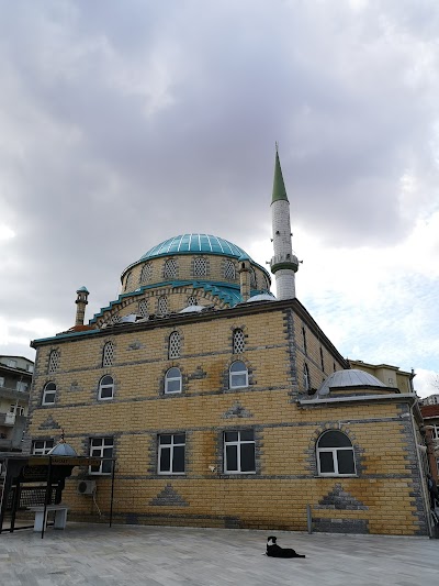 Yunus Emre Camii (Yenidoğan)