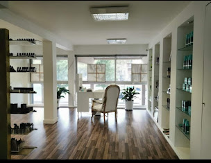 Photo n°6 de D-JI HAIR EVOLUTION Toulouse à Toulouse (Fournisseur d'extensions de cheveux)