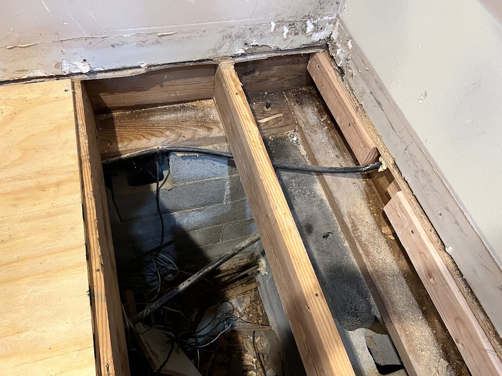 Arkansas Power Dry - Water Damage photo