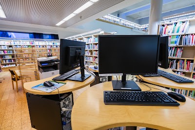 Photos of Kirjasto
