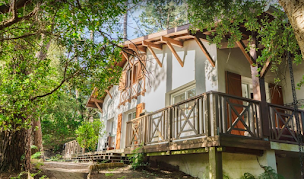 Photo n°1 de Roofless Surf Lodge à Soorts-Hossegor (Agence de voyages)