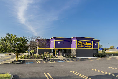 Photo of Bisa Lina Cannabis Dispensary and Outlet - Carol Stream