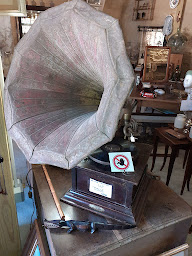 Photo n°23 de Antiquités Brocante Cadouin à Le Buisson-de-Cadouin (Magasin d'antiquités)