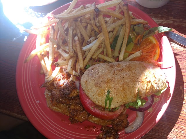 Ike's Quarter Cafe