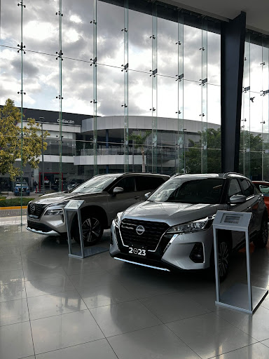 Nissan Congreso - Thumbnail