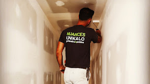 Photo n°10 de SASU Neuf Reno Deco Peintre en bâtiment à Saint-Loubès (Peintre en bâtiment)