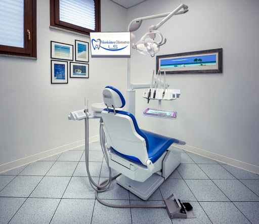 Studio Dentistico Rho | Poliambulatorio Odontoiatrico L.S Srl - Dott. Luciana Sommariva - Thumbnail