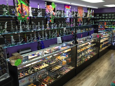 The Good Life Smoke Shop | Vape shop | Hookah