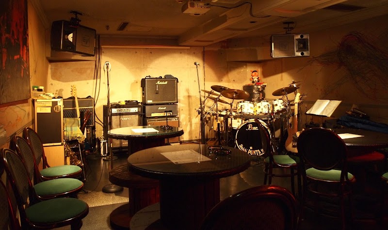 プレイヤー (Live Bar - player - 福岡 中洲)