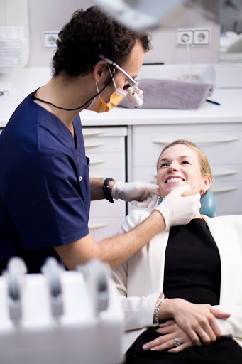 Clínica Dental Dr. Arias