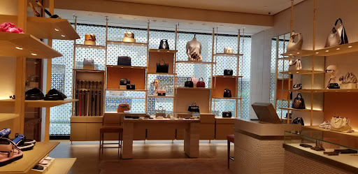 Louis Vuitton Nashville - Thumbnail