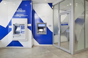 Photo n°2 de LCL Banque et assurance à Thionville (Banque d'épargne)