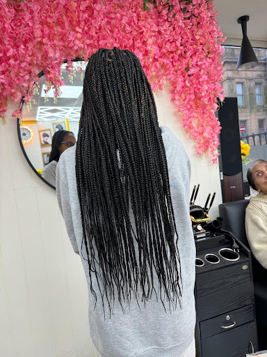 M&M Hair and Beauty Studio - Thumbnail