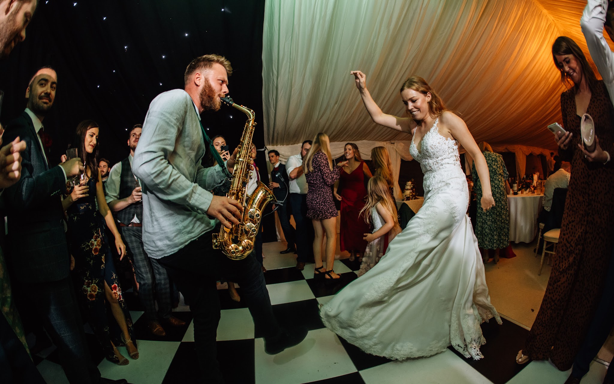 DJ Hire Leeds & Yorkshire - Start To Finish Music - Entertainment - photo 1