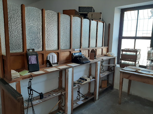 Museo economato de marrón Gallery - Spain