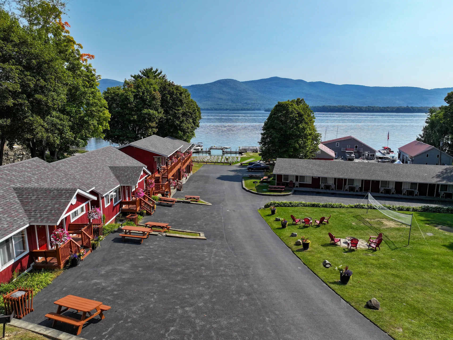 Flamingo Resort On Lake George
