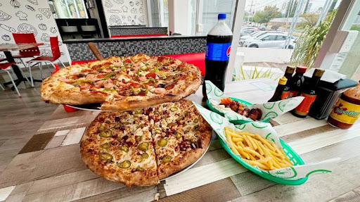 Iguanas Pizza Santa Rosa - Thumbnail