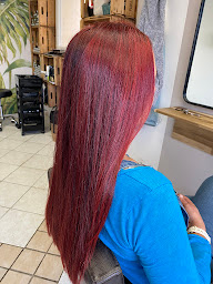 Photo n°12 de Sophie coiffure - L’iridescence à Noves (Salon de coiffure)