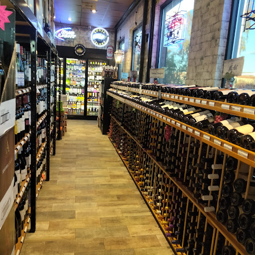 Belle Isle Wine & Spirits Gallery - United States