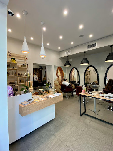Ivan Valentino Hairstylist - Salone oway vomero