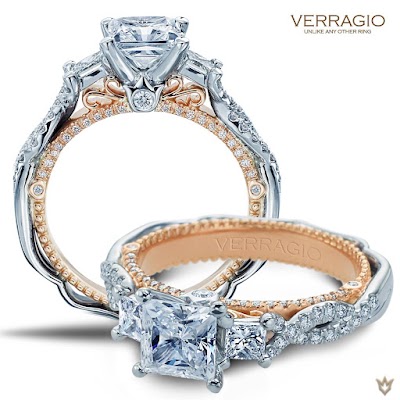 Photos of Emerald Lady Jewelry