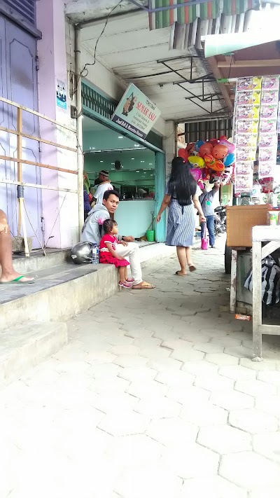 Photos of Toko Emas "Semar Asli"