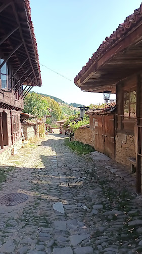 Отзиви за Архитектурно-исторически резерват Жеравна в Котел - Музей