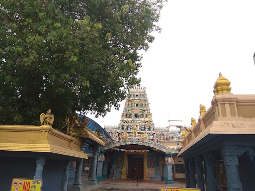 Kathiresan Temple, Author: Channa Wijerathna