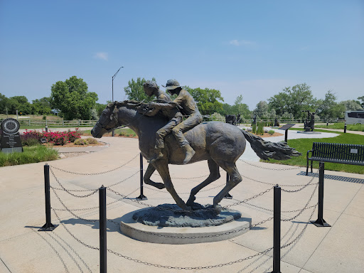 Great Platte River Road Archway Monument - Thumbnail