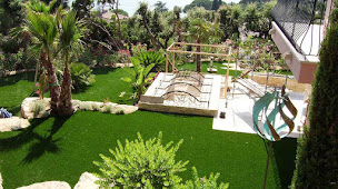 Photo n°1 de Gazon synthetique Green Grass à Six-Fours-les-Plages (Fournisseur de gazon)