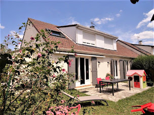 Photo n°13 de Agence De La Mairie à Feucherolles (Agence immobilière)