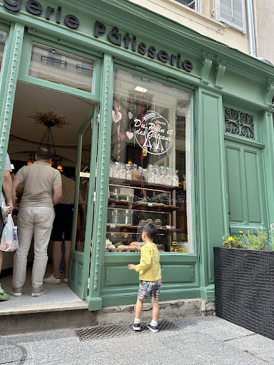 Du pain et des gâteaux - Thumbnail